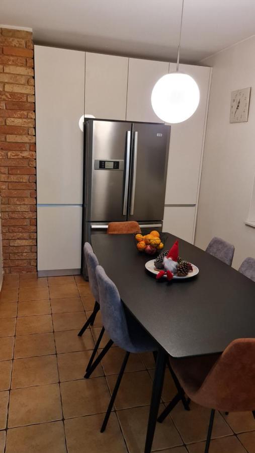 South 2 Osijek Apartment Bagian luar foto